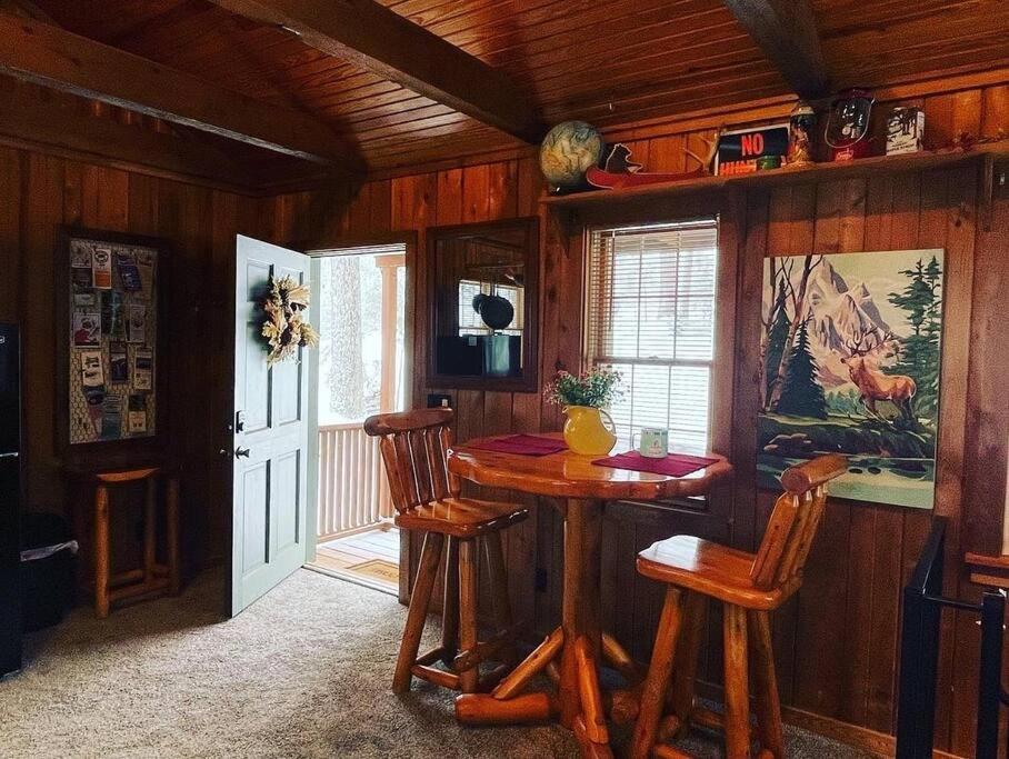 Eagle Crest Cabin, White River View With Hottub Юрика Спрингс Экстерьер фото
