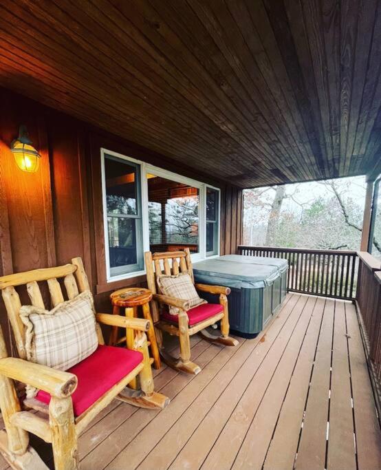 Eagle Crest Cabin, White River View With Hottub Юрика Спрингс Экстерьер фото