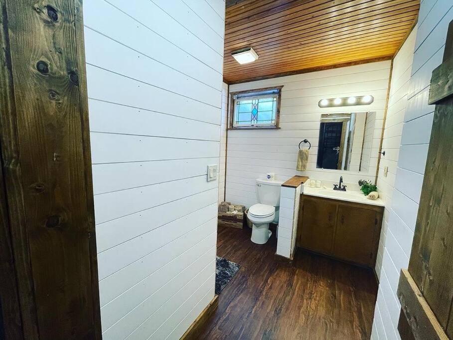 Eagle Crest Cabin, White River View With Hottub Юрика Спрингс Экстерьер фото